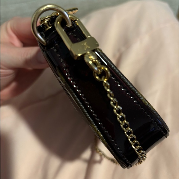 Louis Vuitton Mini Pochette - Picture 5 of 14
